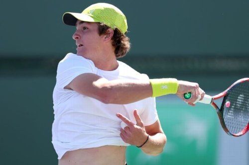 João Fonseca elimina ex-número 21 do mundo e vai às quartas do Challenger de Phoenix